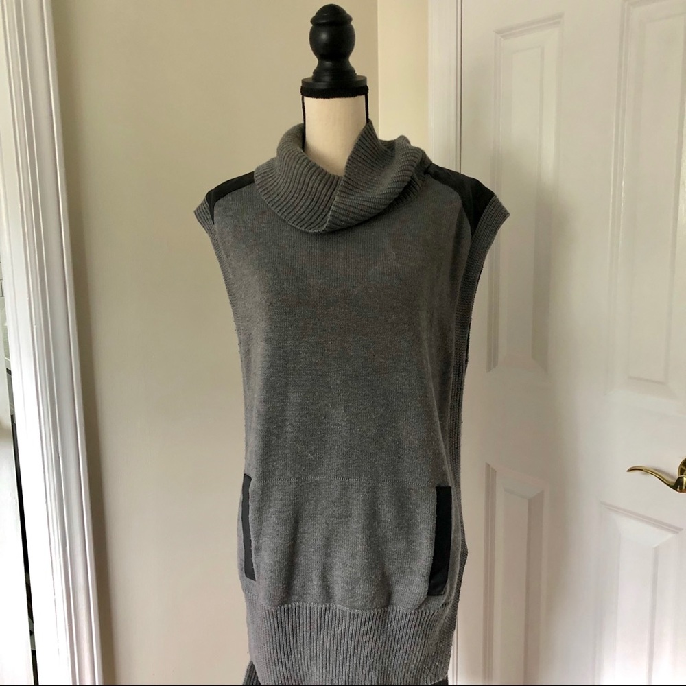 Banana Republic Grey Tunic Sweater, M